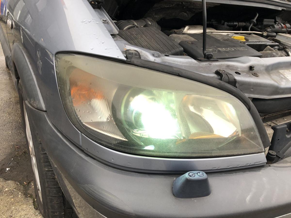 Opel Zafira A Scheinwerfer rechts Xenon tr&uuml;b Frontscheinwerfer Headlight