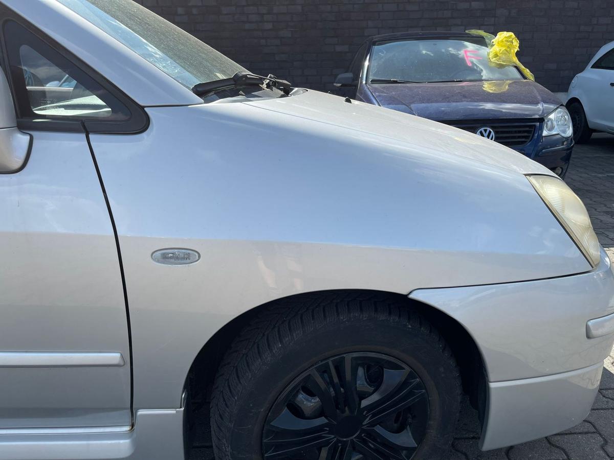 Suzuki Liana ER Fließheck orignal Kotflügel rechts Z2S Silky Silver Metallic BJ04