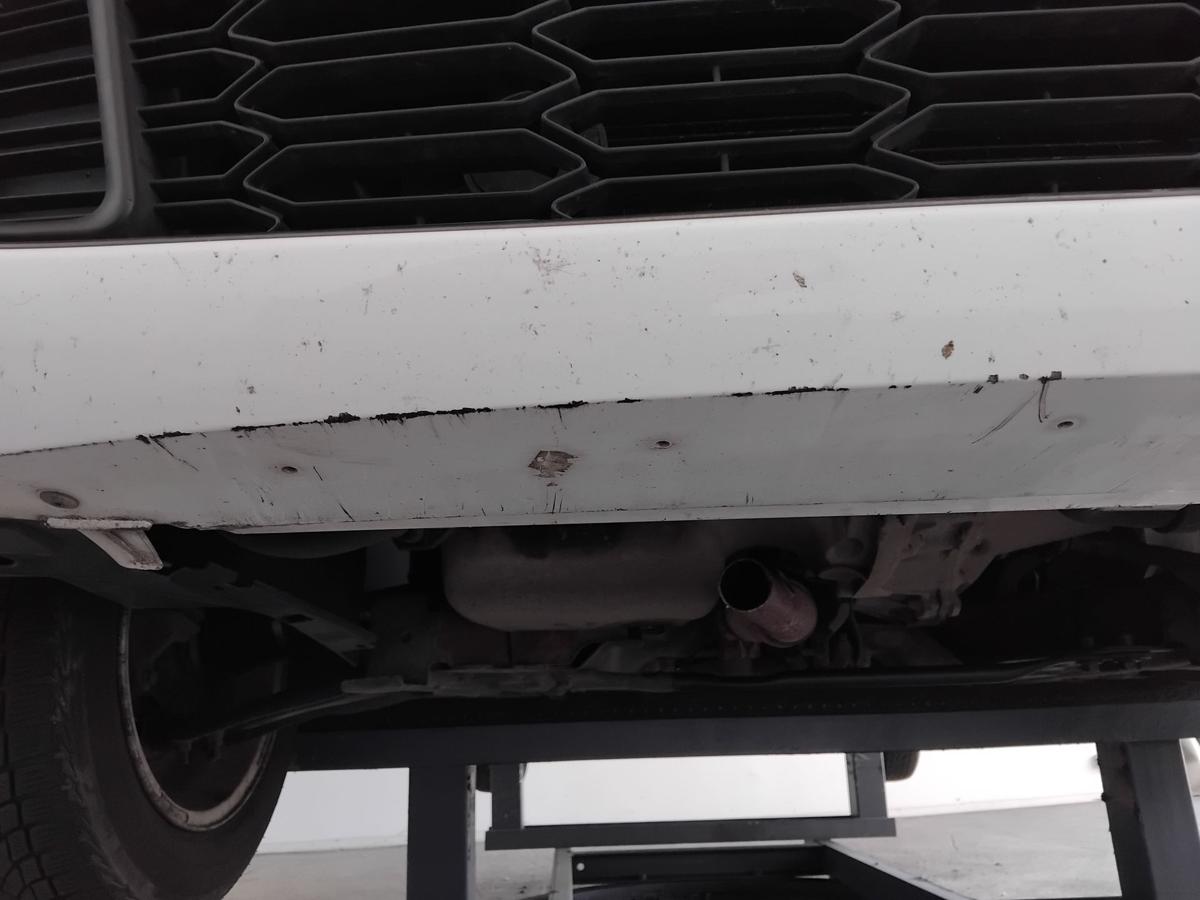 Citroen C-Elysee original Stossf&auml;nger Sto&szlig;stange vorn EWP weiss banquise BJ2015