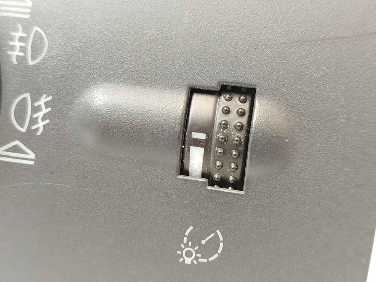 Skoda Fabia 6Y Lichtschalter Schalter Licht NSW Xenon ohne LWR Regler