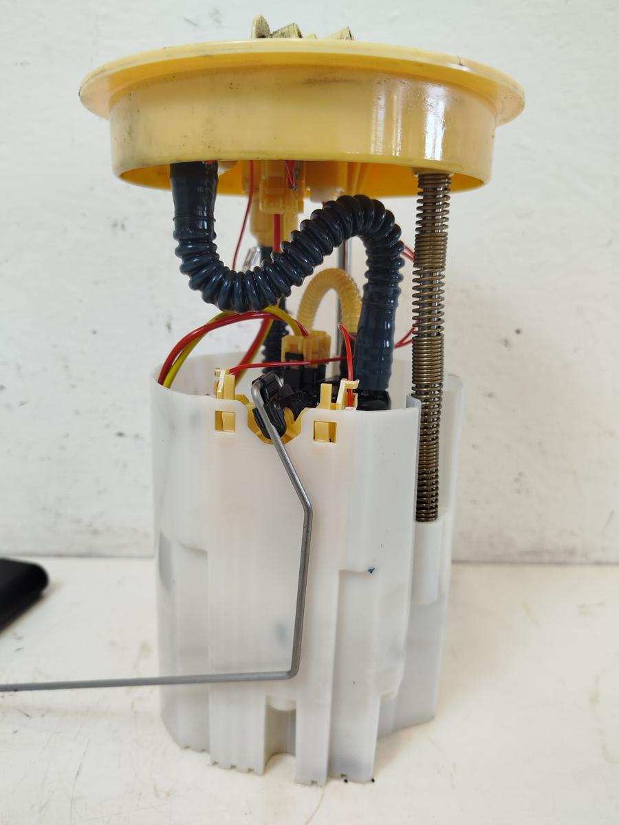 Ford Focus DYB CEW Turnier Kraftstoffpumpe Dieselpumpe 1.5TDCI 77kw Tankpumpe