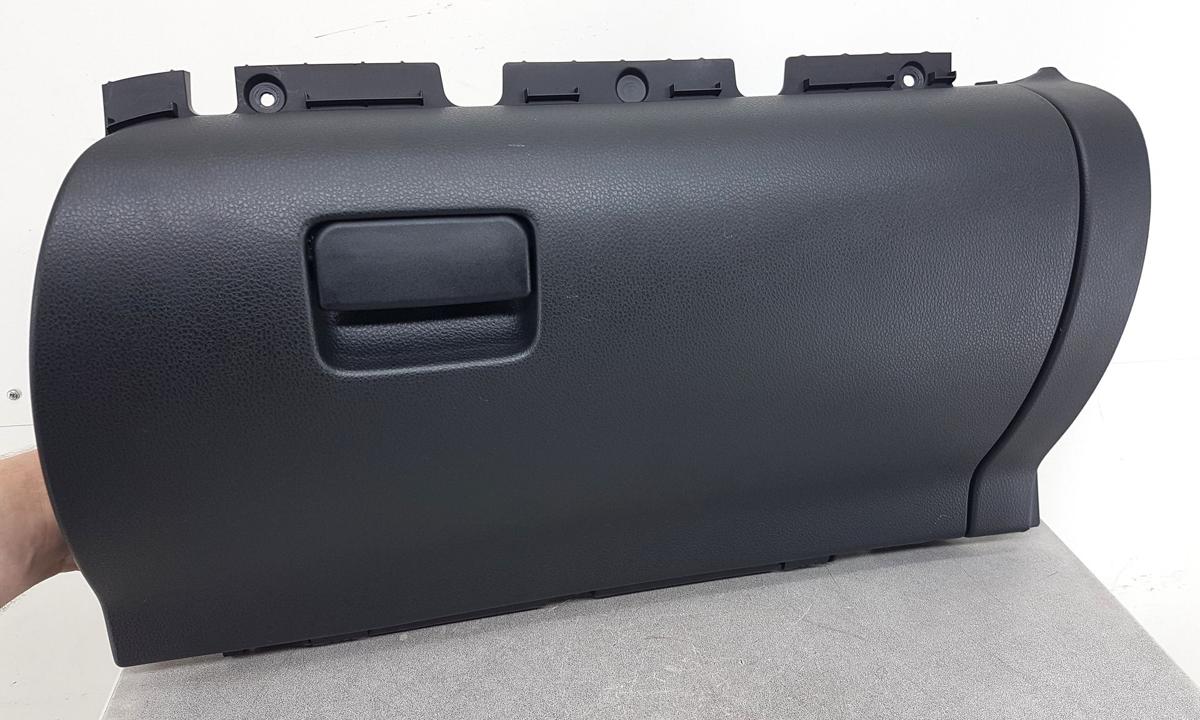 Mitsubishi Eclipse Cross Handschuhfach Handschuhkasten in schwarz Bj23 8006A602