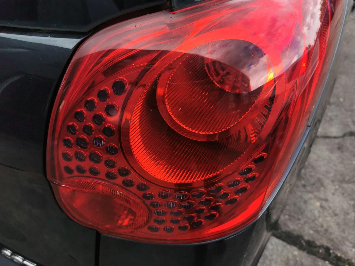 Peugeot 207SW Rückleuchte Schlussleuchte Rücklicht Lampe hinten rechts Kombi SW