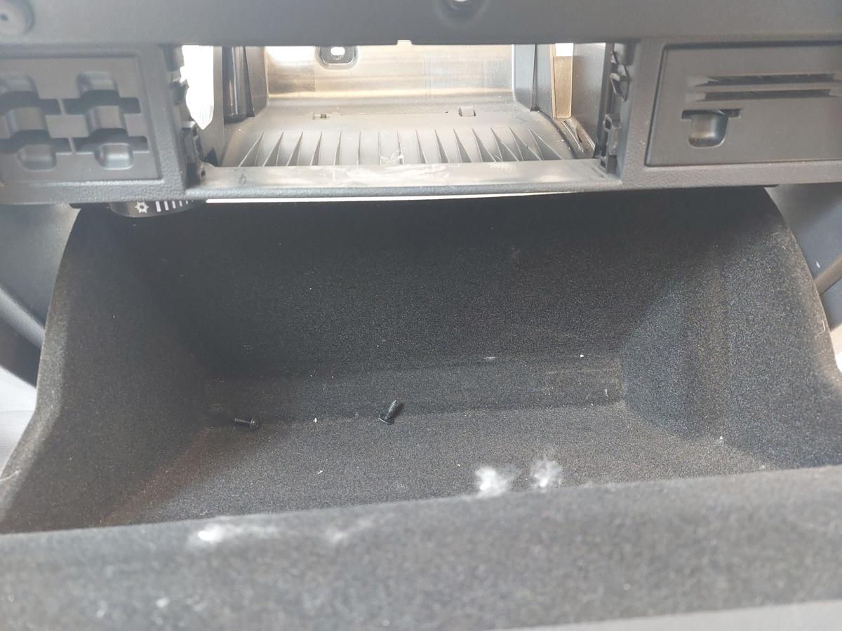VW Golf 7 VII 5G AU Handschuhfach Schalttafelkasten Handschuhkasten rechts