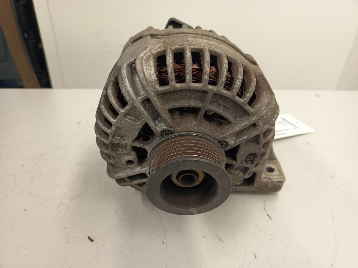 Volvo XC90 original Lichtmaschine Generator Bosch 160A 30658086 Bj 2004