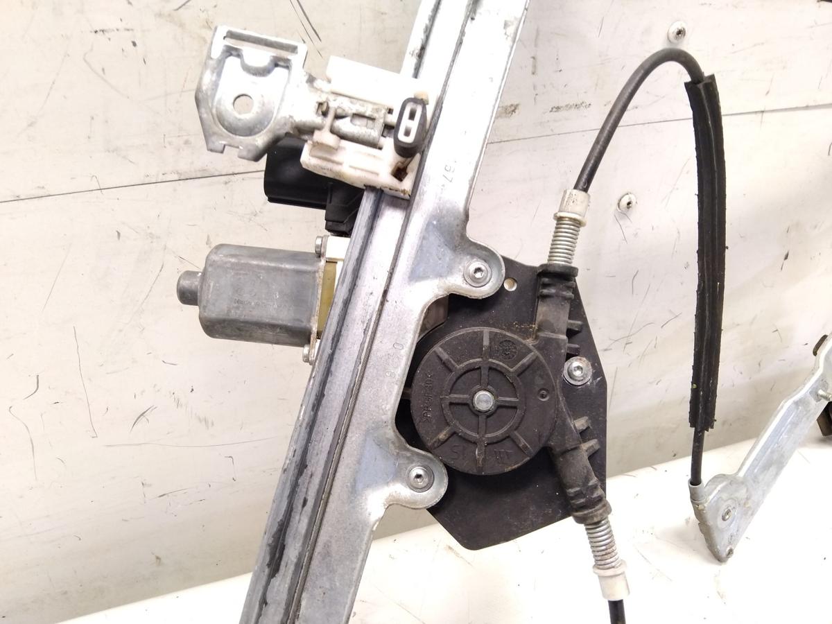 Mitsubishi Colt Z30 5-türig original Fensterheber vorn links elektrisch BJ2004