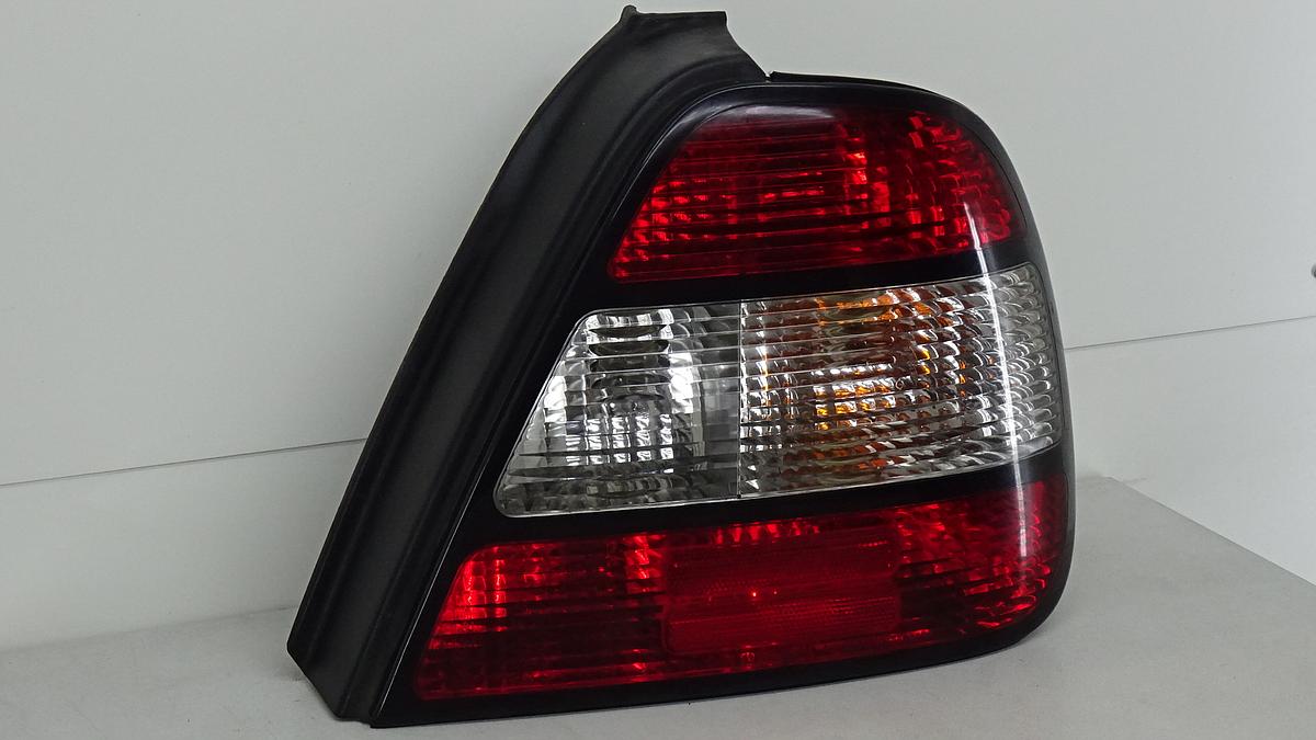 Daewoo Leganza Bj1997 Rückleuchte Rücklicht rechts