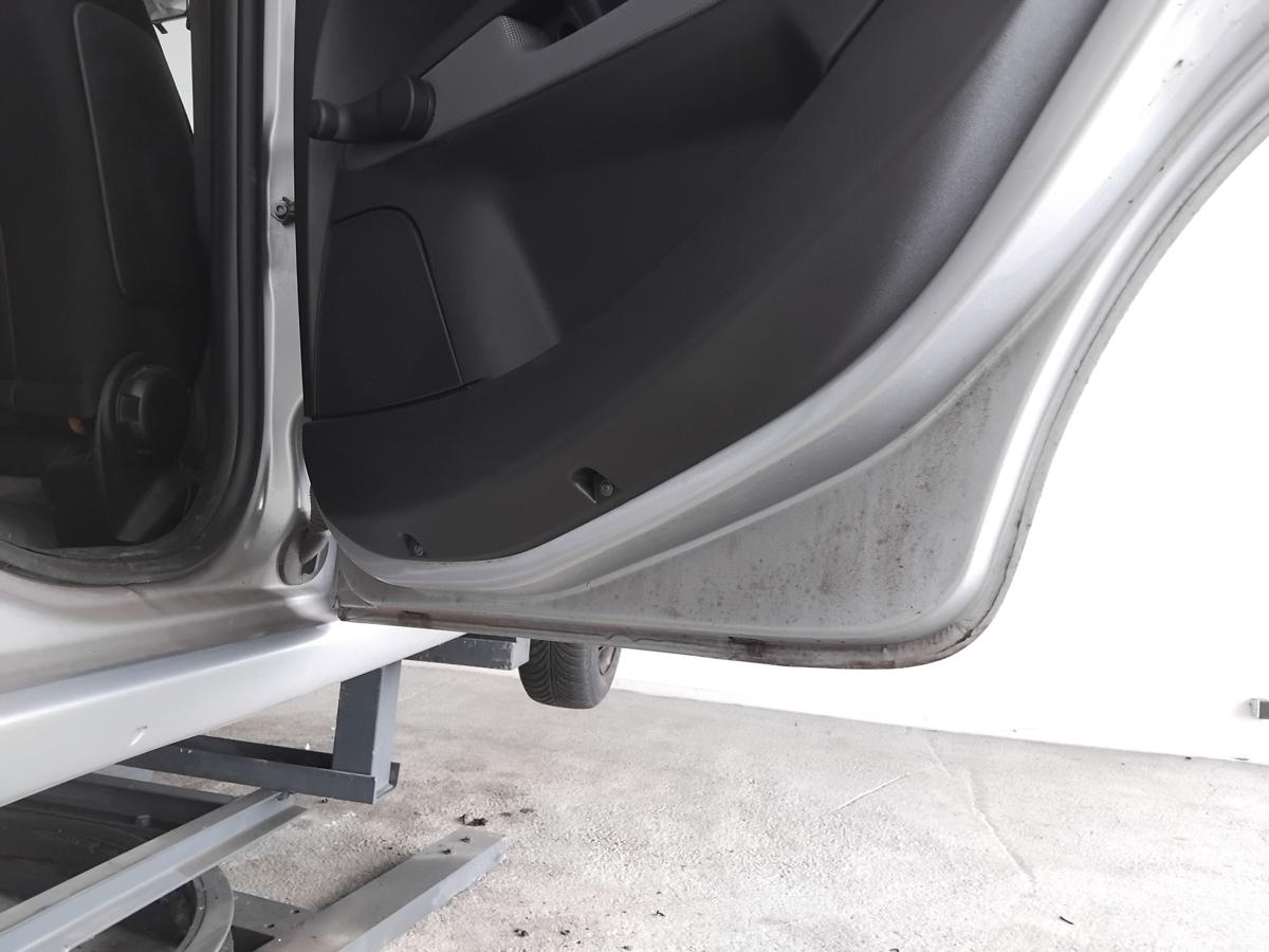 Fiat Grande Punto 199 Tür hinten rechts BJ2009 589/A Grigio Argento Vivo Metallic