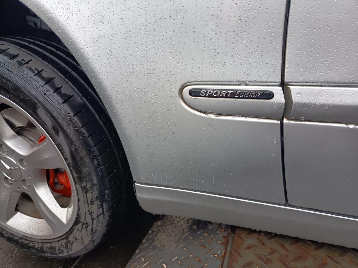 Mercedes CL203 Coupe orig Kotflügel links 775 Silber Bj 2006