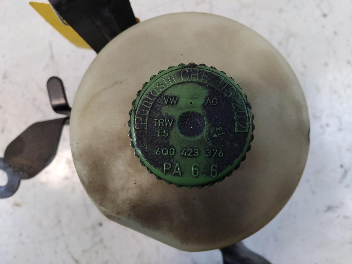 Skoda Fabia 2 5J original Servopumpe TRW elektrohydraulisch BJ2009