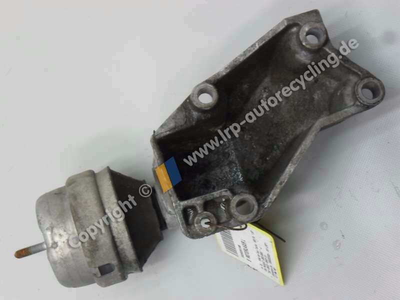 VW Passat 3BG 1,8T Motorcode AEB Motorlager links 8D0199307L