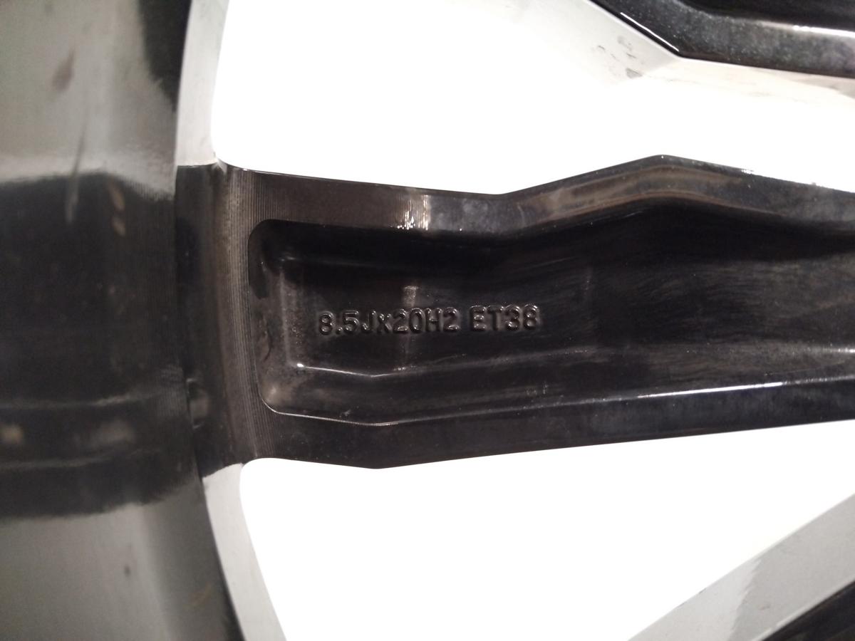original Alufelge Suzuka 8.5Jx20H2 ET38 5NN601025E VW Tiguan Bj.2018