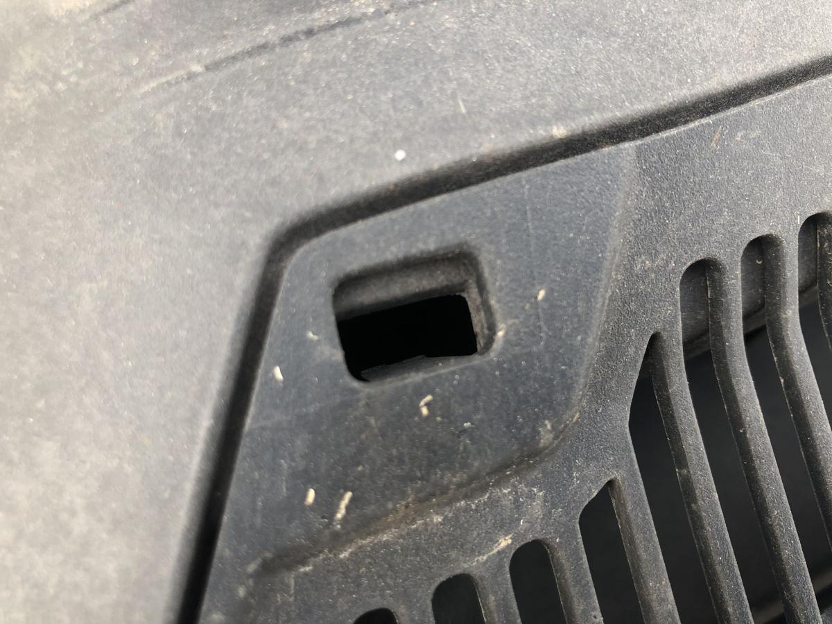 VW Golf 5 V 1K Grill K&uuml;hlergrill Frontgrill mit Logo LC5J Laserblaumet