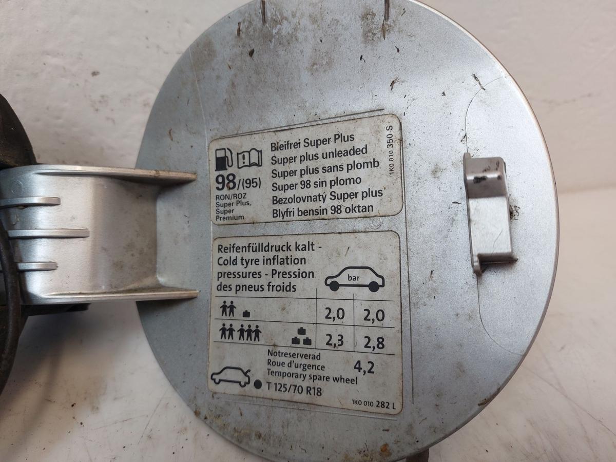 VW Golf 5 V 1K Tankklappe Tankdeckel Tankverschluss LA7W Reflexsilber