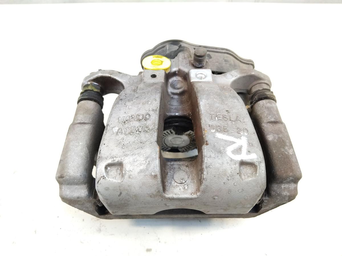 Tesla Model Y original Bremssattel hinten rechts RWD nicht Performance BJ2023