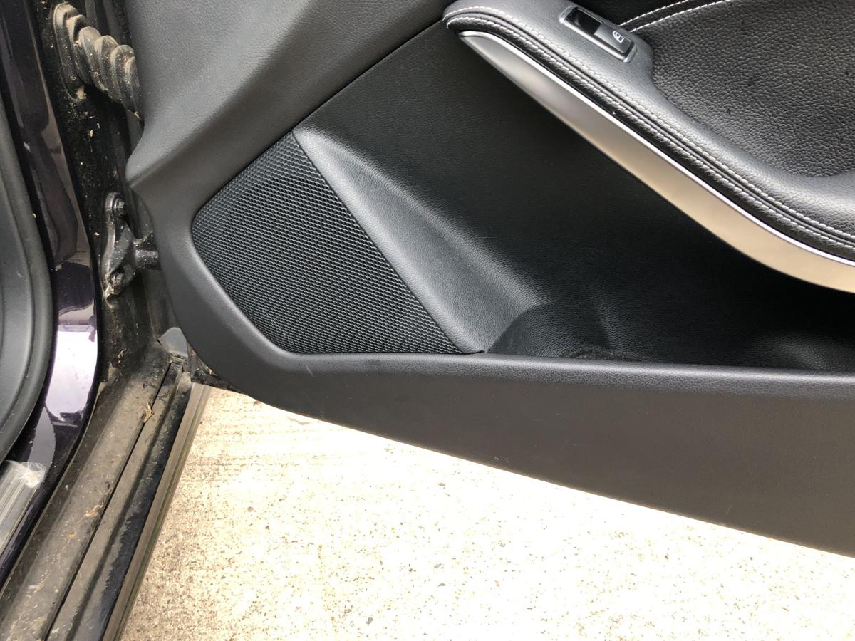 Mercedes CLA C117 bis 16 T&uuml;rverkleidung vorn rechts BeifahrerT&uuml;rpappe Artico