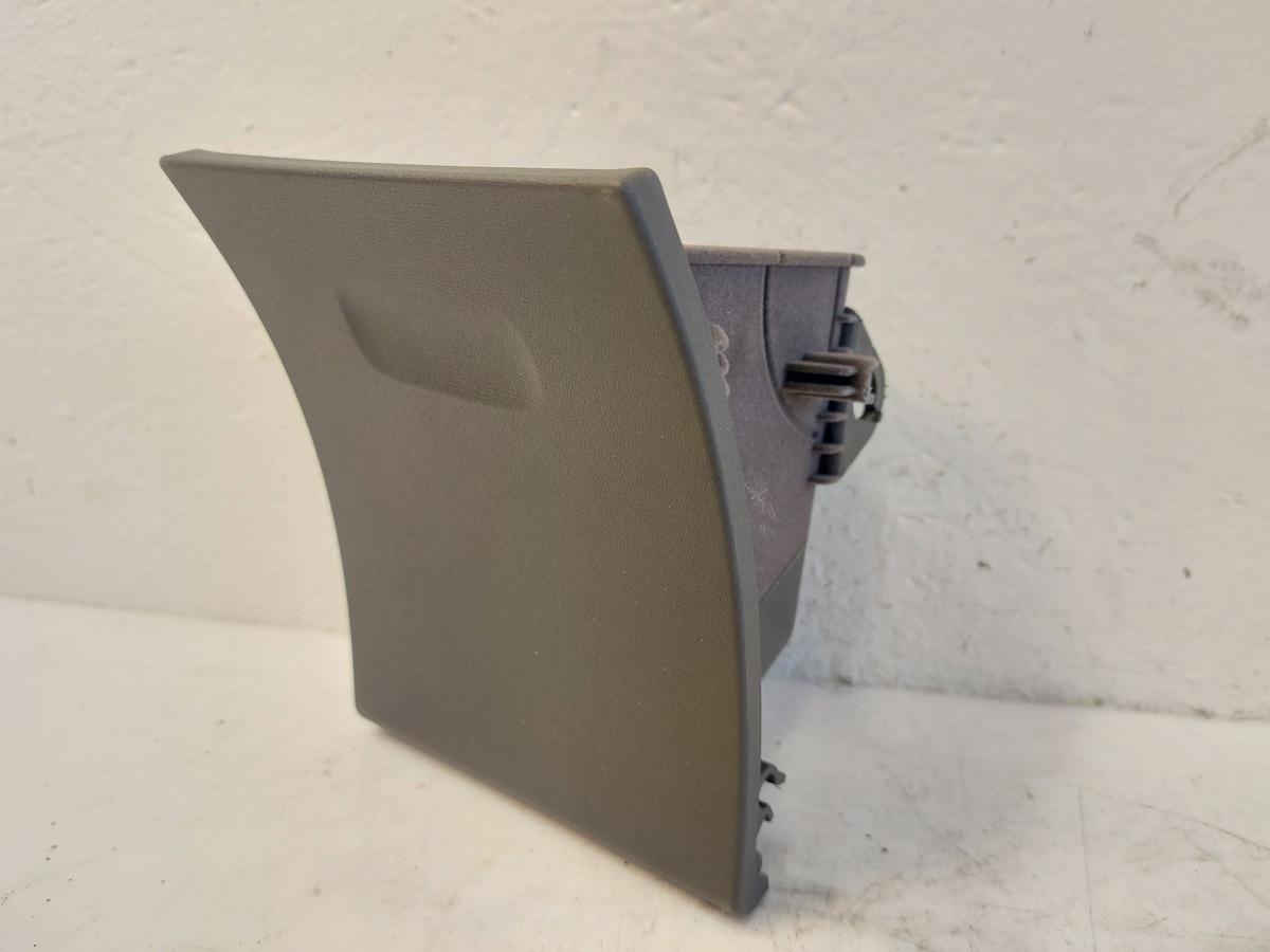 NIO ET7 Elektro Ablagefach links Armaturenbrett Fach Abdeckung Sicherungen OEM