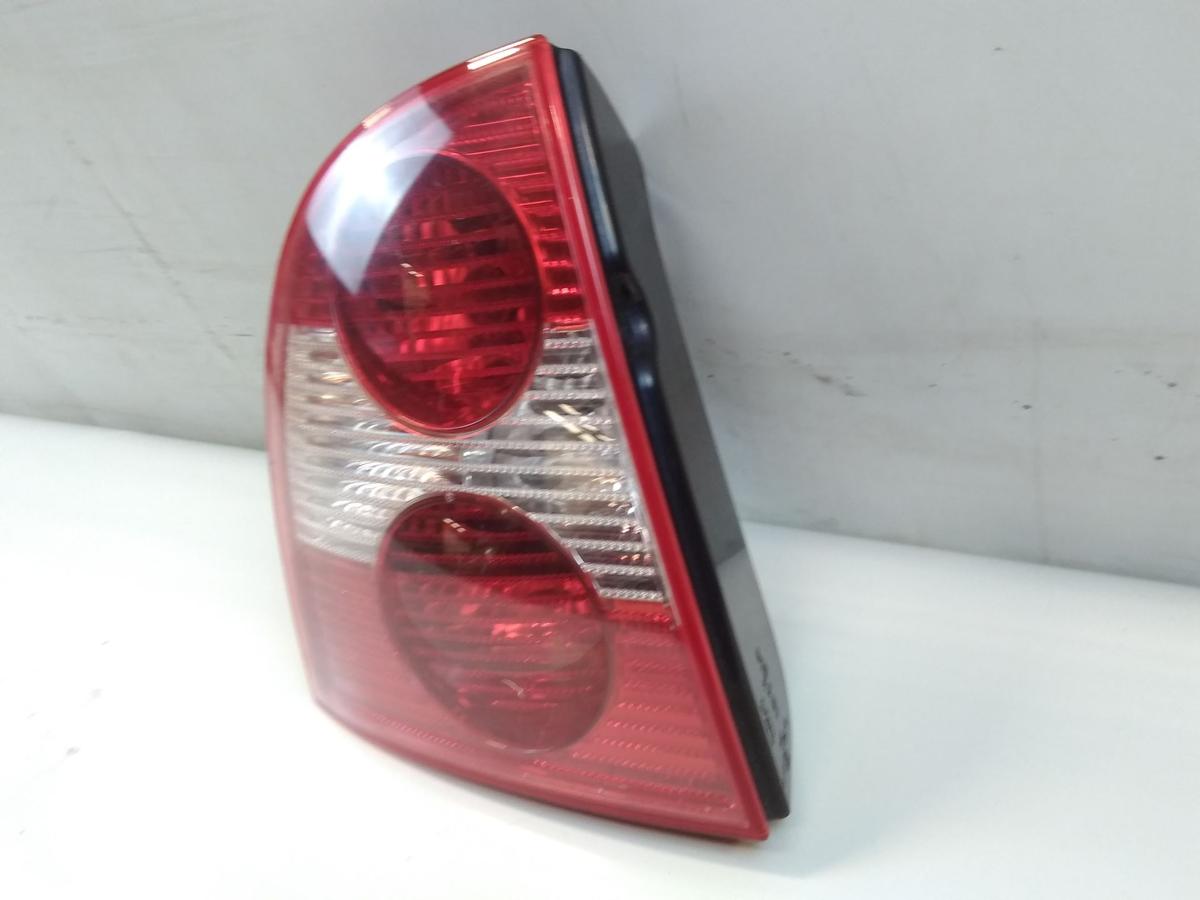 VW Passat 3BG Limousine original Rückleuchte Heckleuchte links Bj.2001