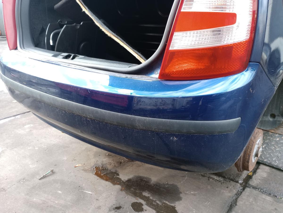 Skoda Fabia 6Y Limo orig Stoßstange hinten F5Q Blau Facelift Bj 2006