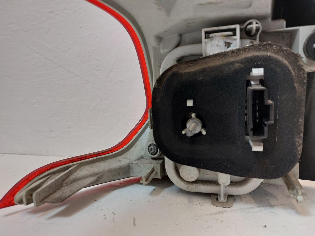 Peugeot 2008 I CU Rückleuchte rechts außen Ecke Rücklicht bis 2016 Heckleuchte