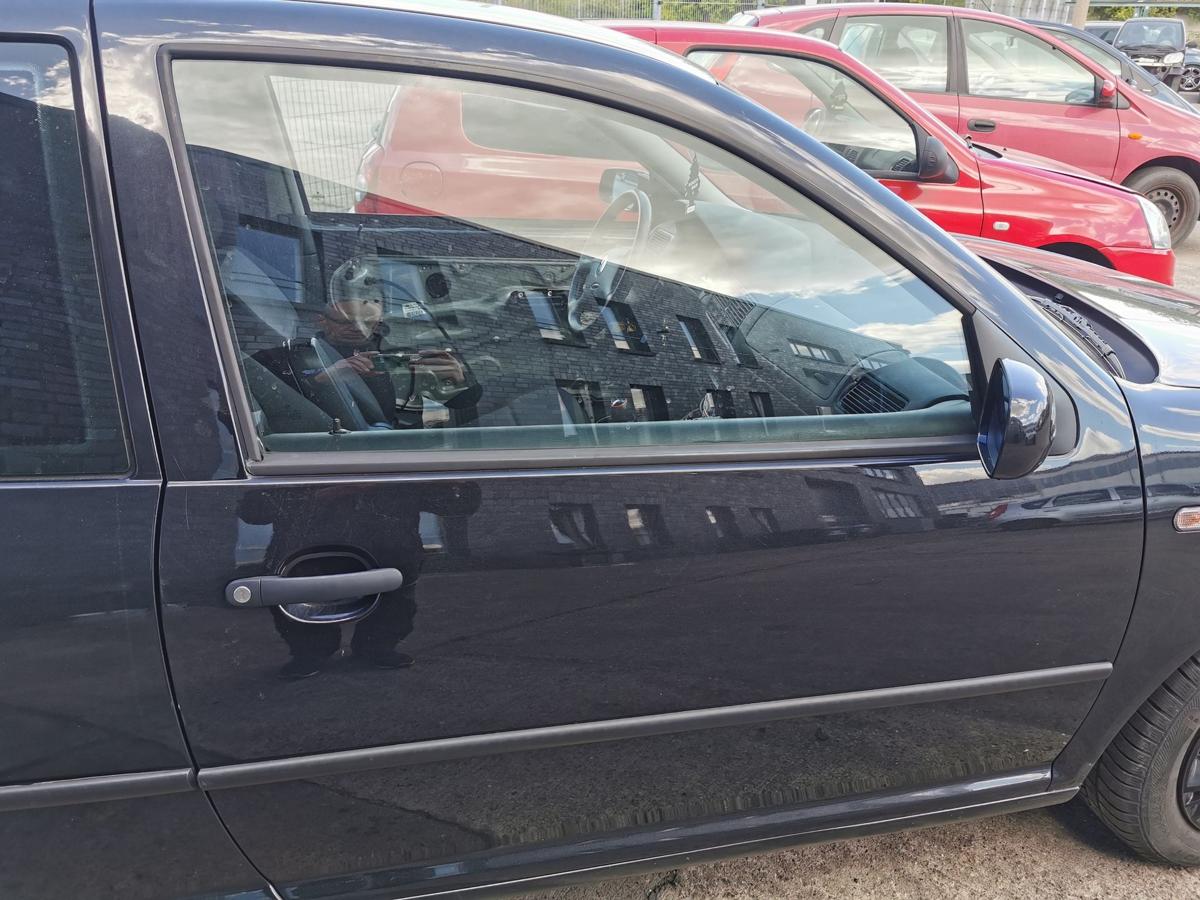 VW Golf IV 1J Beifahrertür Tür Autotür Roh vorn rechts 3 türer LC9Z Black Magic