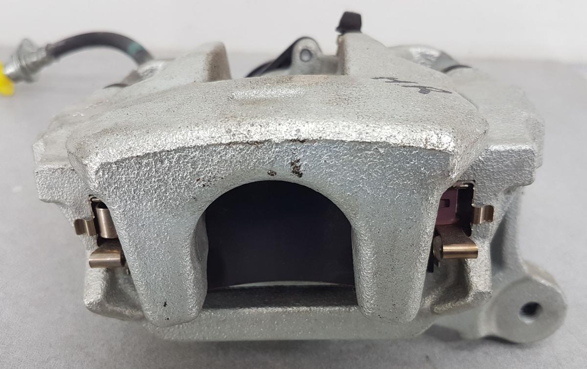 Mitsubishi Eclipse Cross Bremssattel hinten rechts Bj2023 2,4 72kw 4WD Allrad