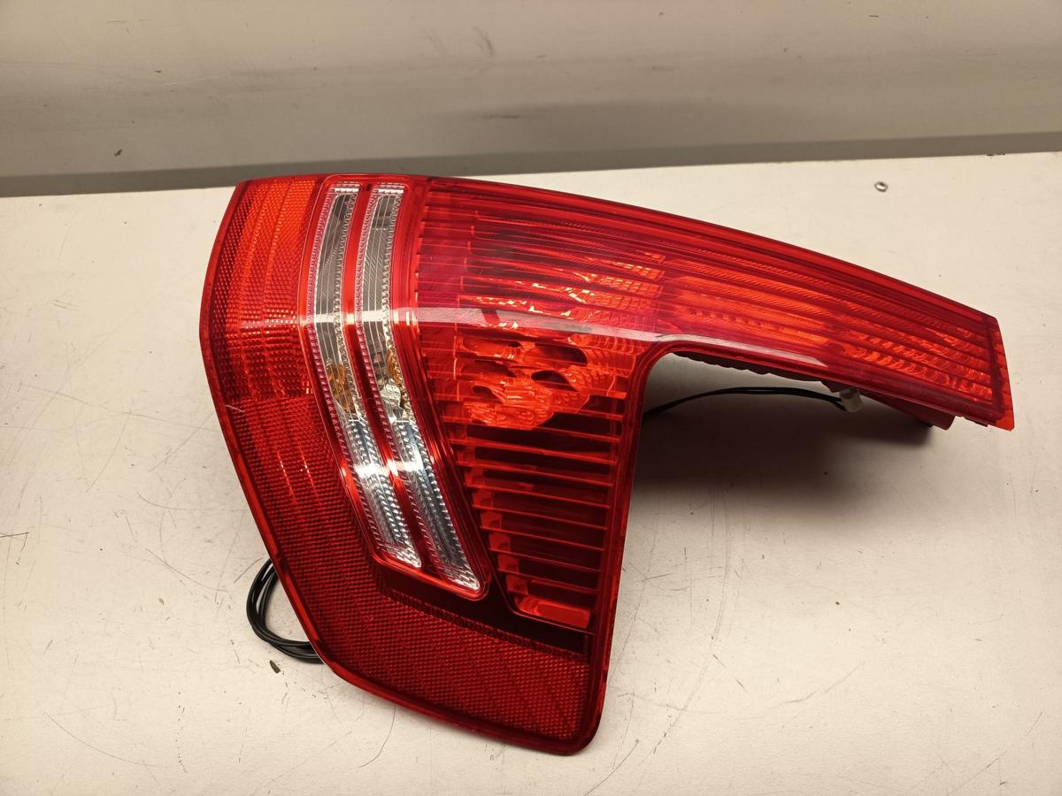 Citroen C4 original R&uuml;ckleuchte rechts komplett Heck/Schluss/Licht Bj 2008