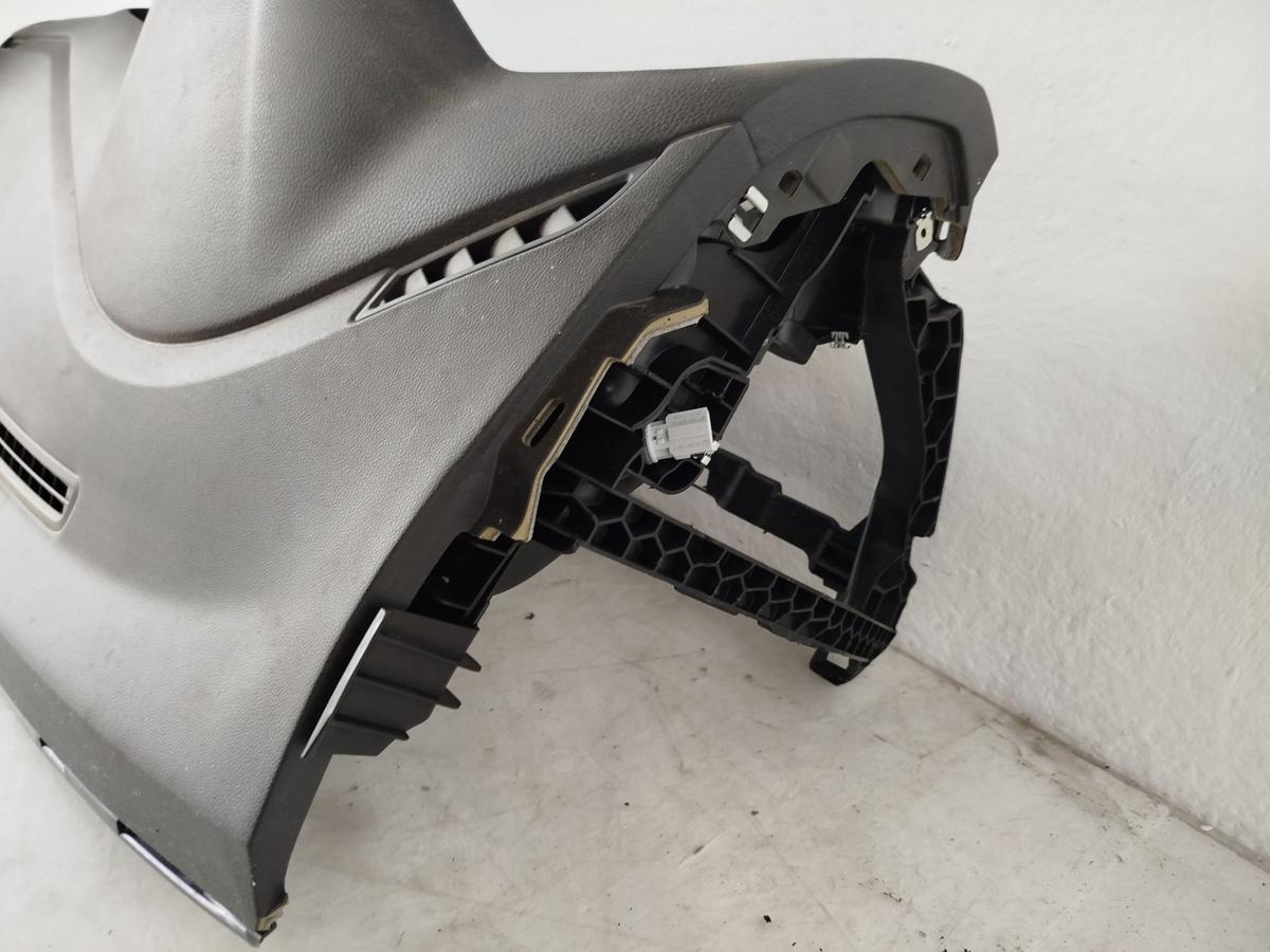 VW Golf 7 VII 5G AU Variant Armaturenbrett Cockpit Schalttafel Armaturenträger