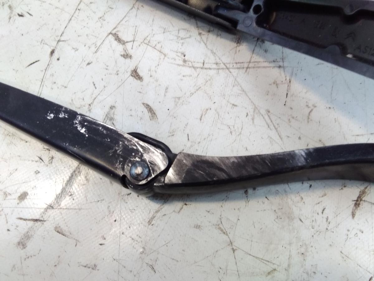 Opel Vivaro C original Satz Wischerarme vorn 9808465480 9808465880 Bj.2020