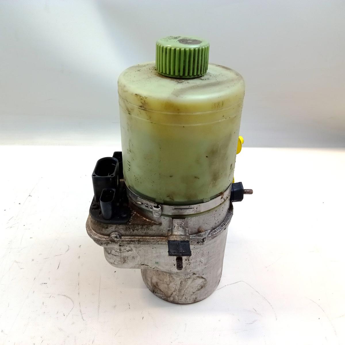 VW Polo 9N elektrohydraulische Servopumpe TRW Bj.2004