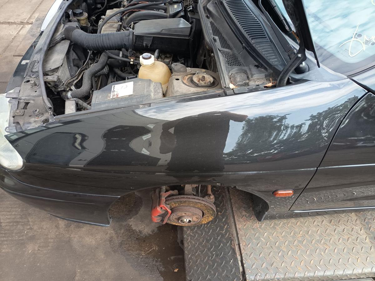 Renault Megane I Cabrio original Kotfl&uuml;gel links MV676 Noire Nacre Baujahr 1999