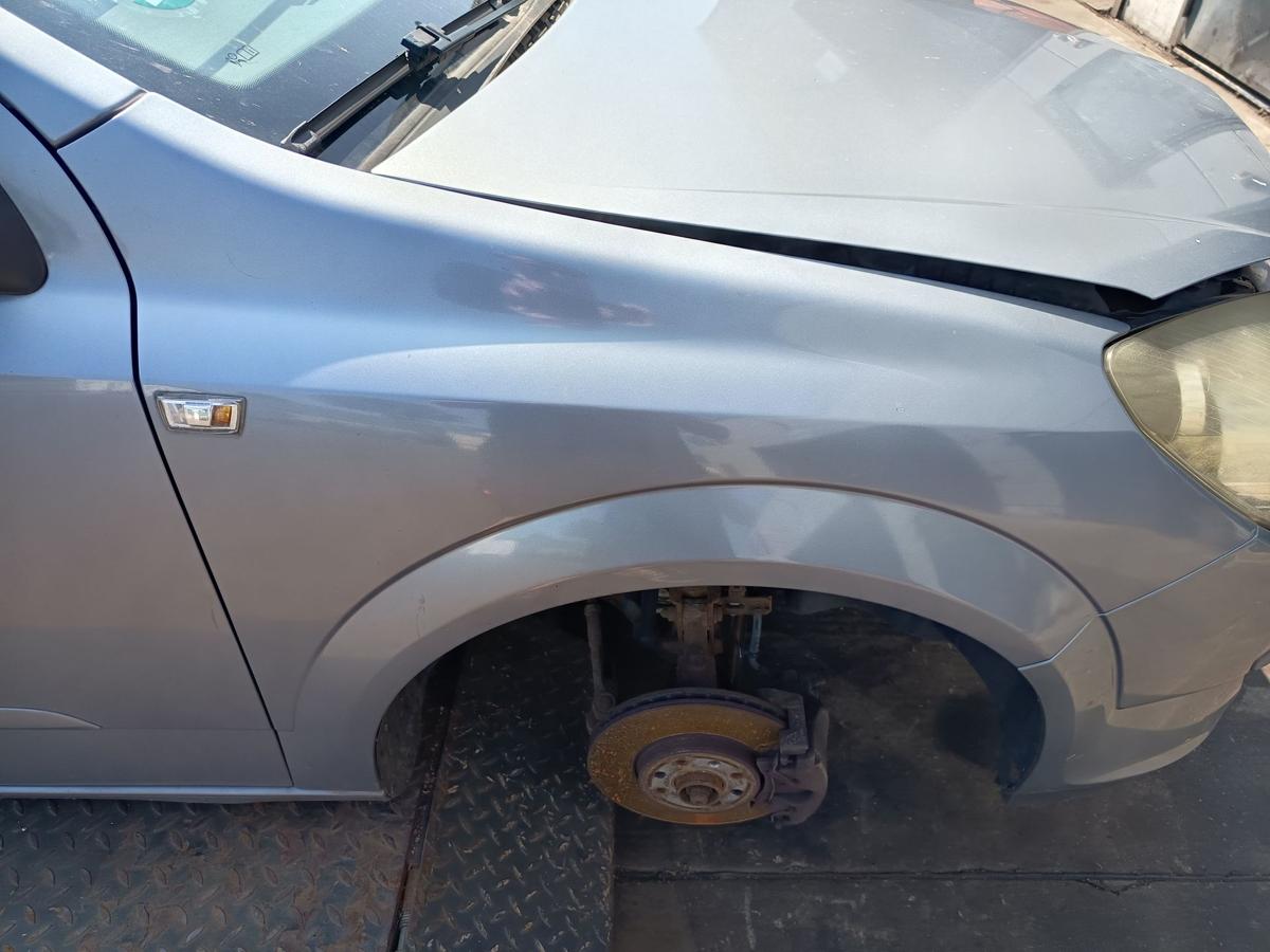 Opel Astra H original Kotfl&uuml;gel rechts Z163 Lichtsilber vor Facelift Bj 2007