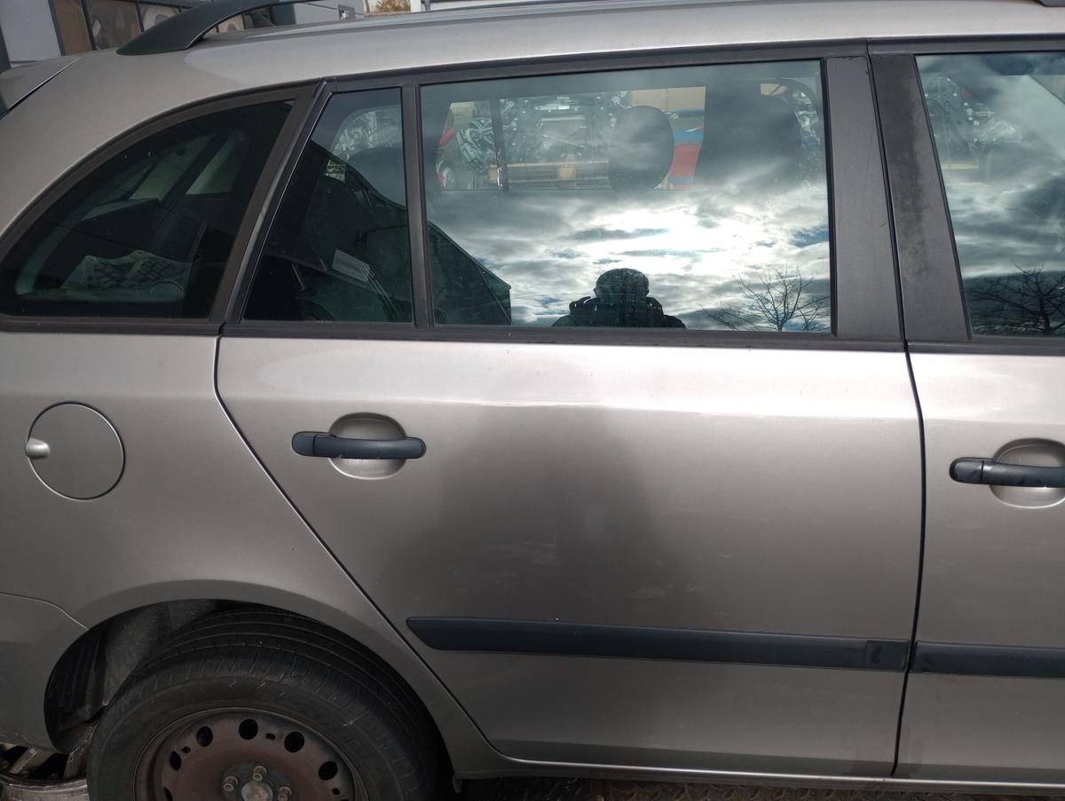 Skoda Fabia II Kombi original Tür hinten rechts (Roh) F8H Beige Bj 2010