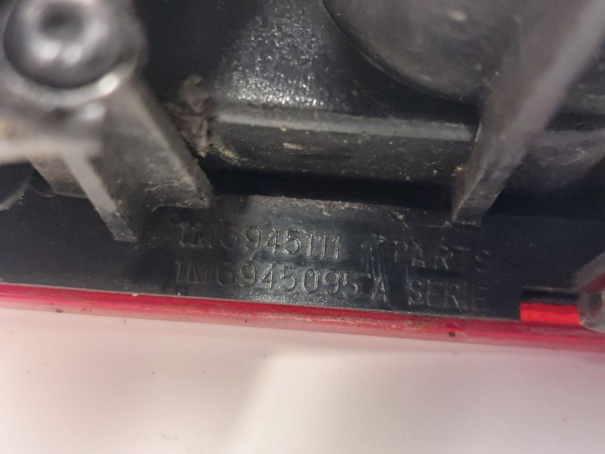 Seat Leon 1M Rückleuchte Schlussleuchte Rücklicht Lampe aussen links