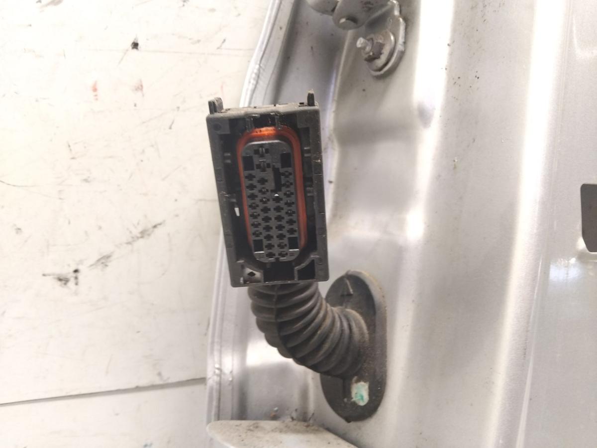 Renault Megane 2 Kombi original T&uuml;r hinten rechts TED69 Platingrau Rohbau BJ2009