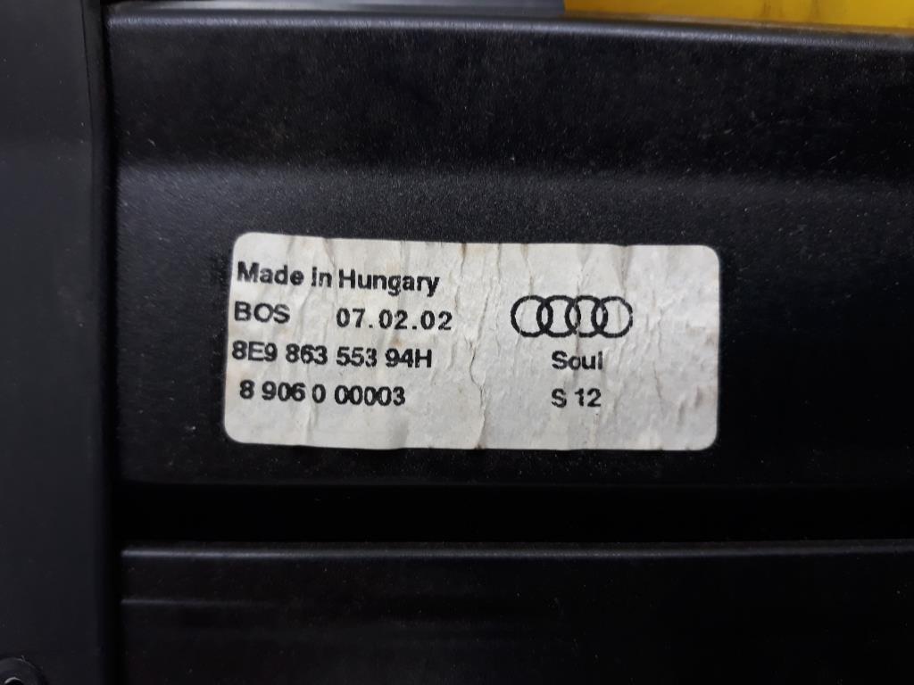 Audi A4 B6 Avant 8E5 Laderaumrollo Abdeckung Laderaum 8E986355394H schwarz 2002