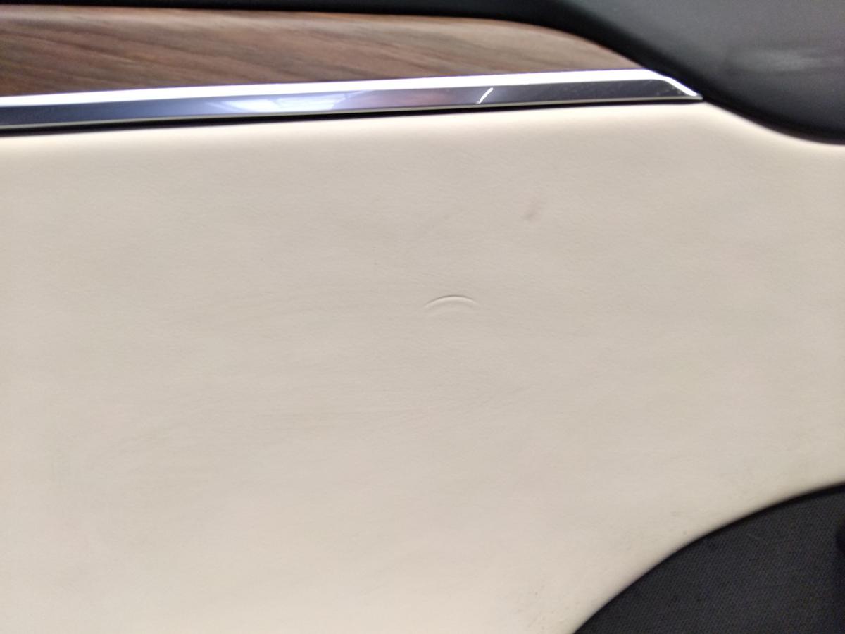 Tesla Model S 2.Facelift original Türverkleidung hinten links cream Bj.2023