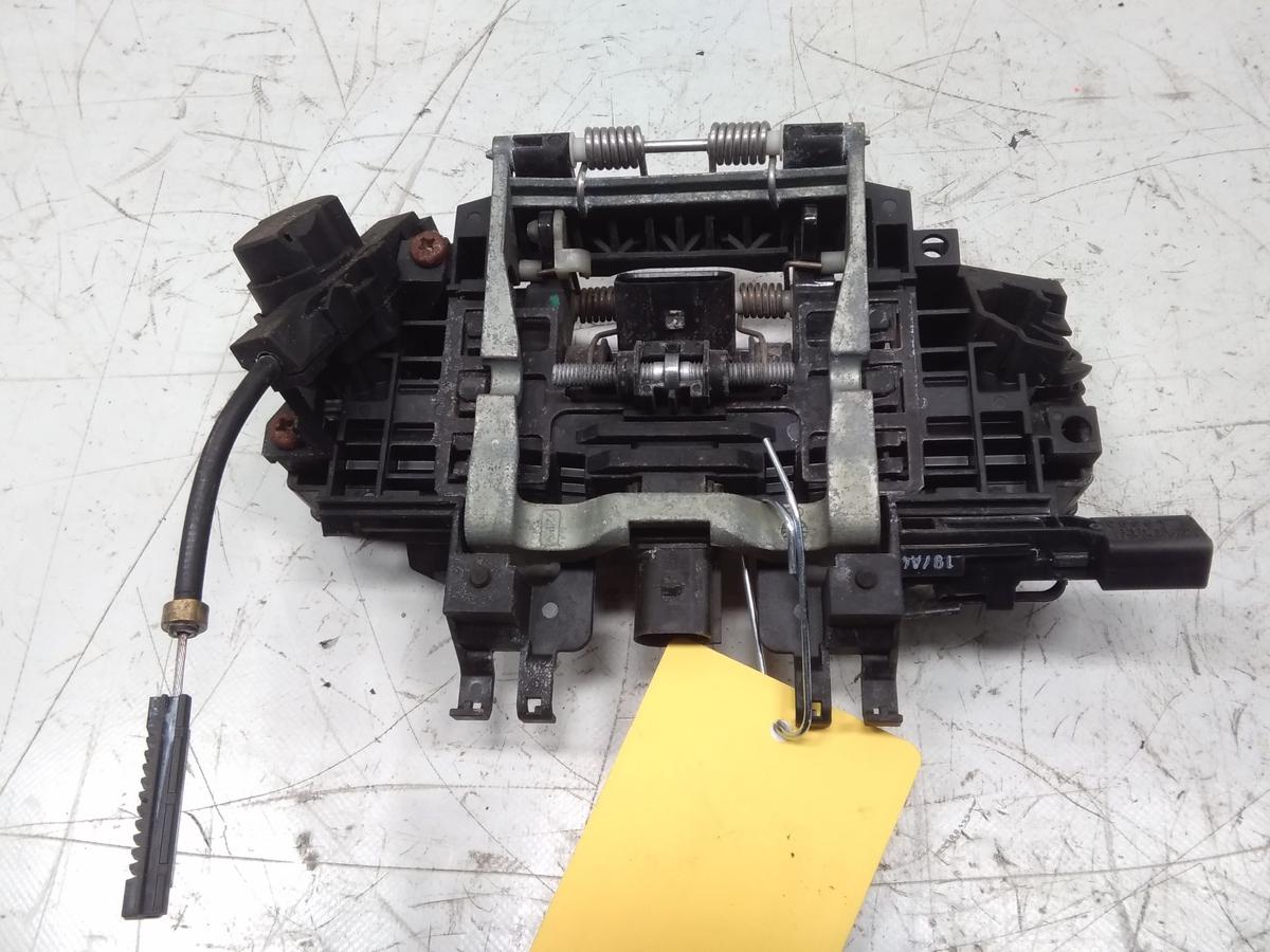 Audi A8 D3 4E original T&uuml;rgriff T&uuml;rau&szlig;engriff vorn links Keyless Bj.2004