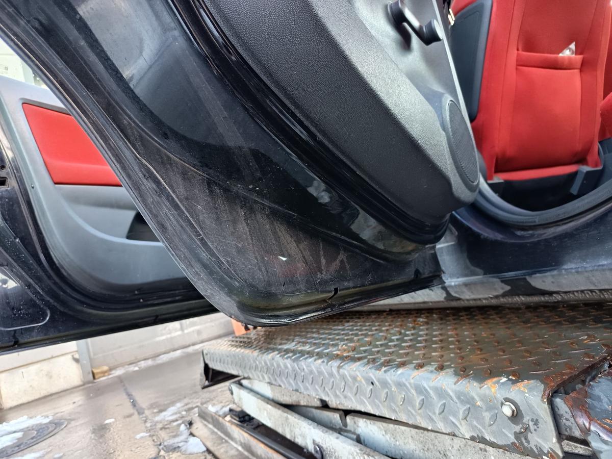 Opel Corsa D original T&uuml;r hinten links Fond Z20R Saphirschwarz Bj 2009