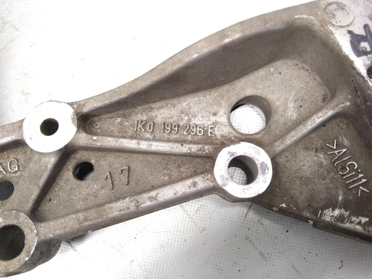 Audi A3 8P original Konsole Querlenker vorn rechts 1K0199296E BJ2010