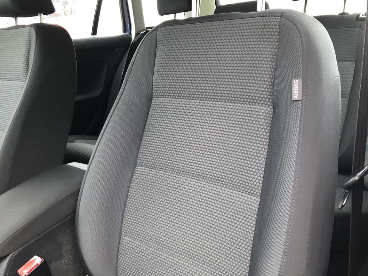 VW Golf 6 VI Variant Sitz vorne links Fahrersitz Stoff