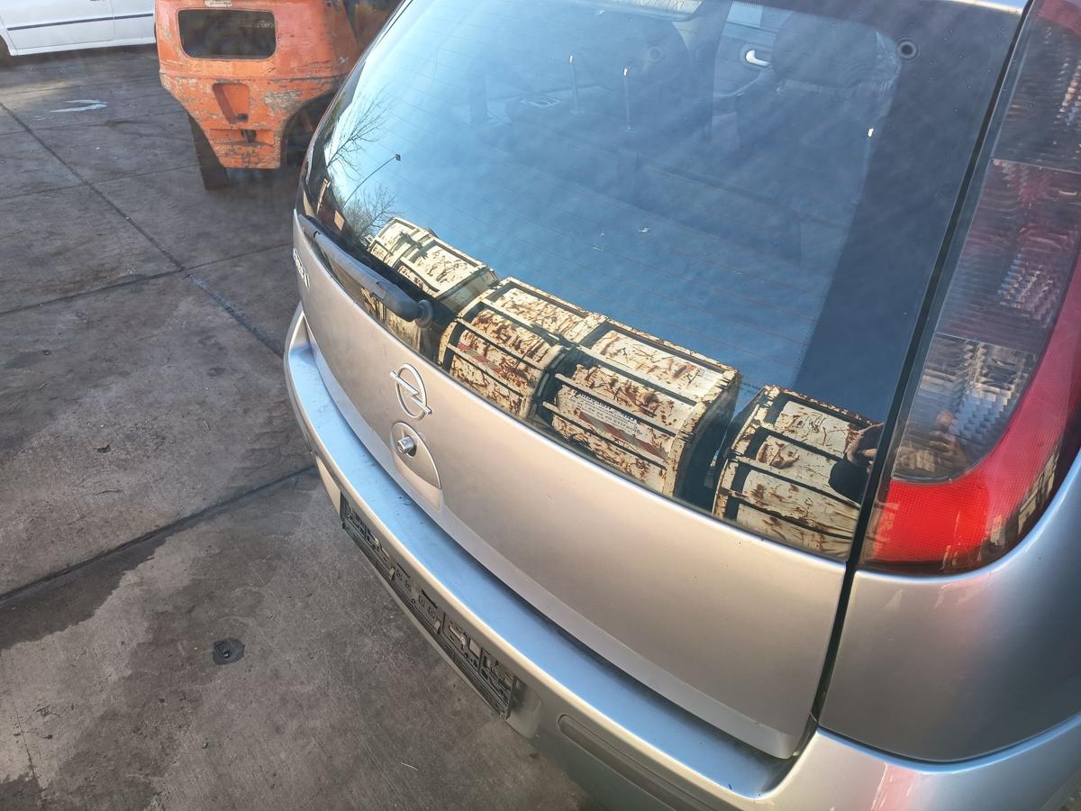 Opel Corsa C original Heckklappe mit Scheibe Z163 Lichtsilber Bj 2004