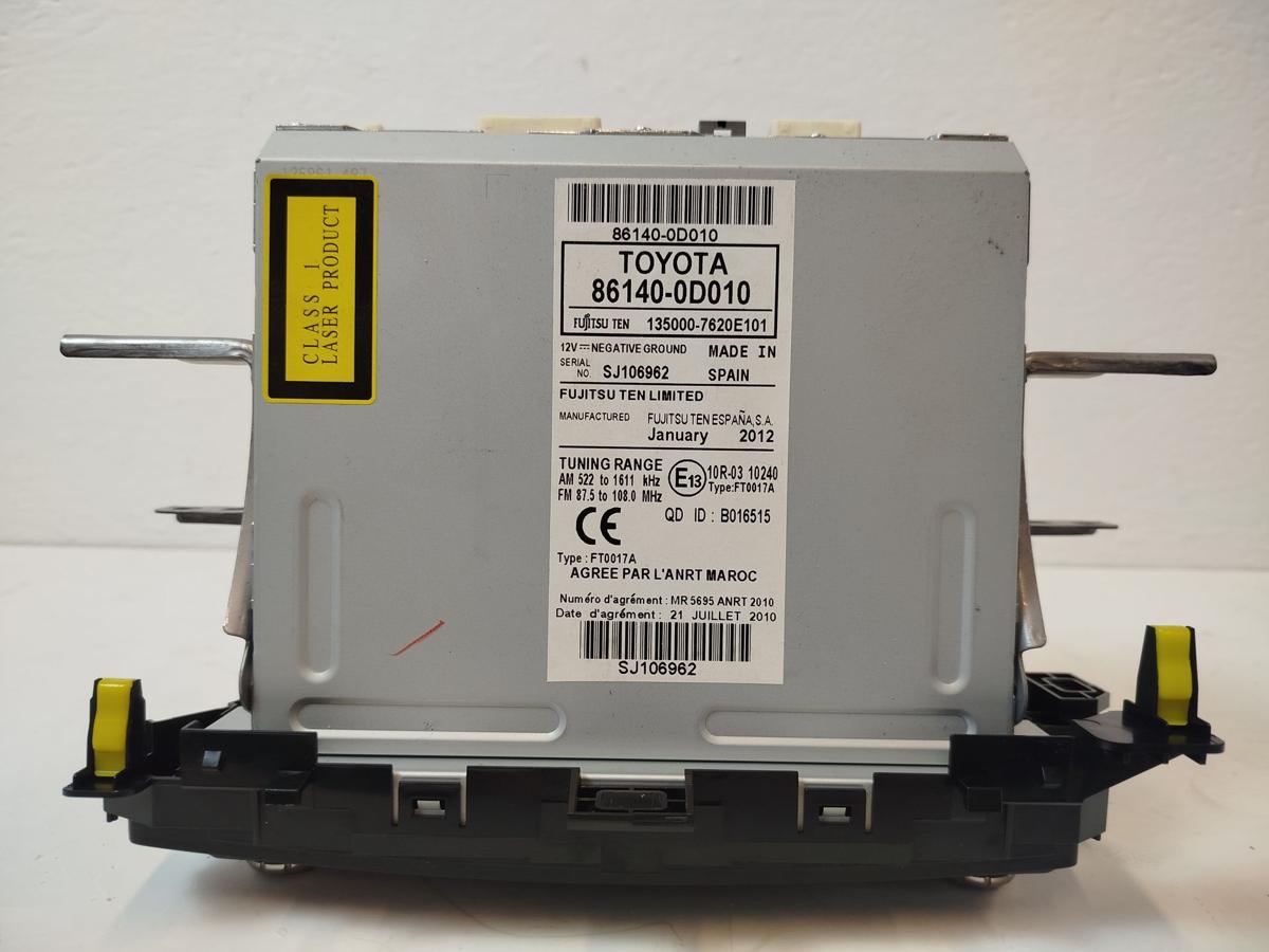 Toyota Yaris XP13 Autoradio Radio mit Navigationssystem Multimediaeinheit