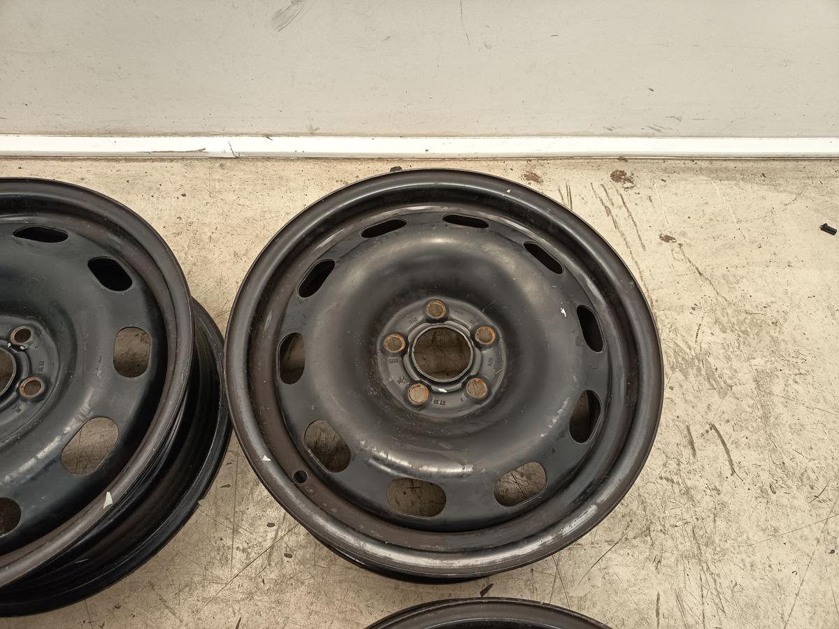 VW Golf IV original Satz Stahlfelgen 6x15 ET38 Baujahr 2003