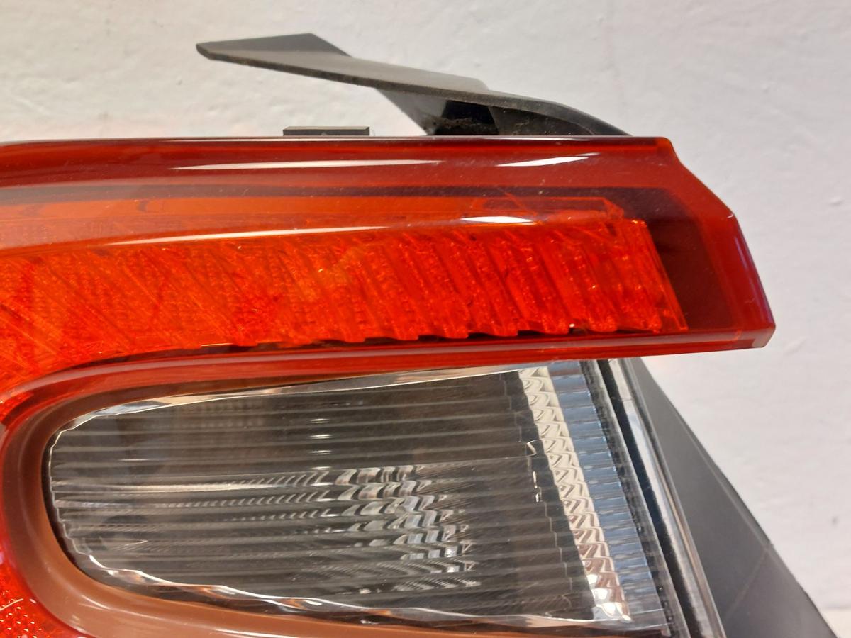 Fiat Tipo Typ 356 Rückleuchte links außen Ecke Rücklicht Heckleuchte Stufenheck