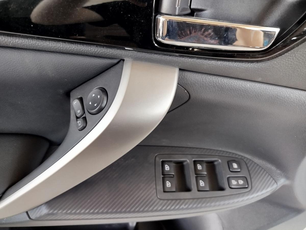 Mitsubishi Eclipse Cross GK0 ab21 T&uuml;rverkleidung vorn links T&uuml;rpappe OEM