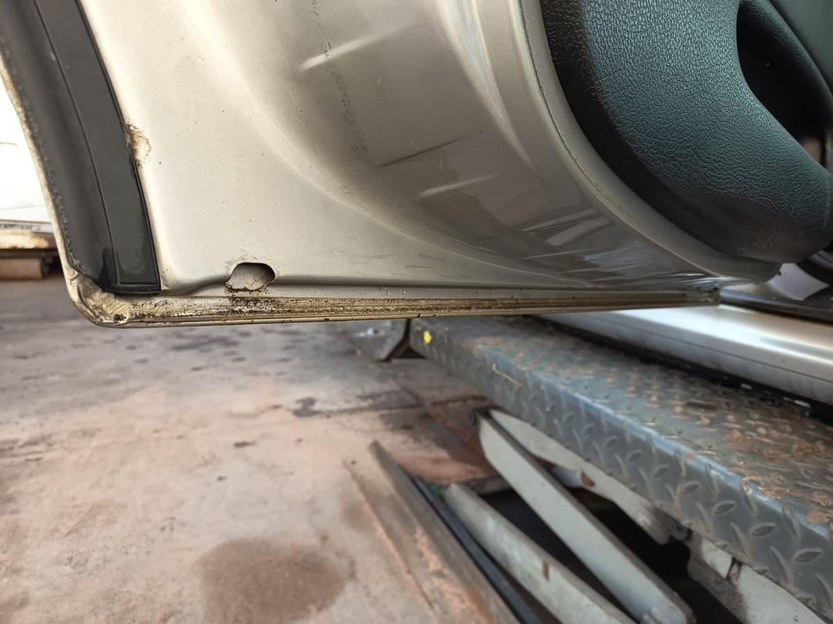 Peugeot 406 Break original T&uuml;r hinten links Fond EYC Quartzgrau Bj 2003