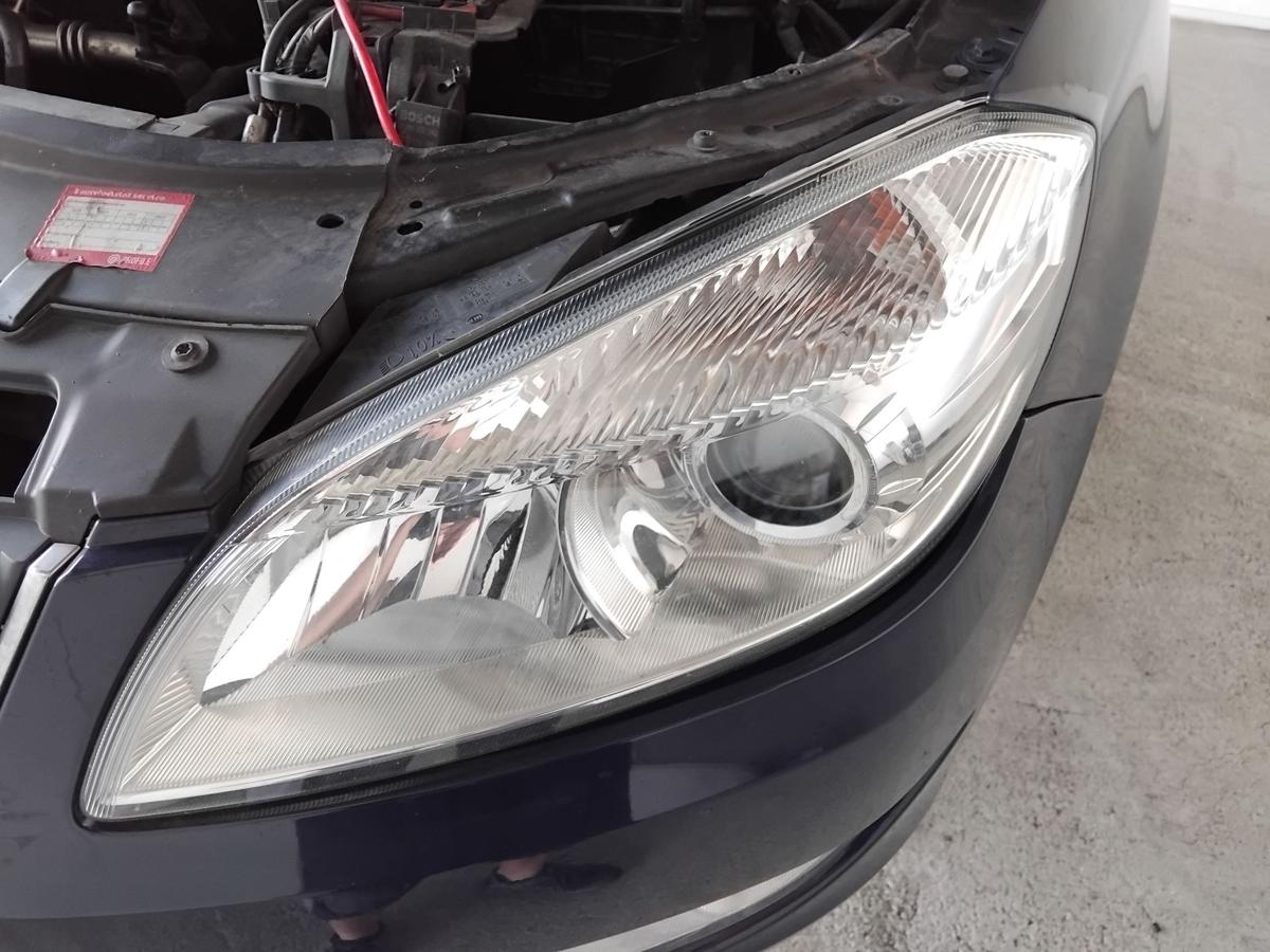 Skoda Fabia 2 5J Facelift original Scheinwerfer links Halogen Ellipsoid BJ2011