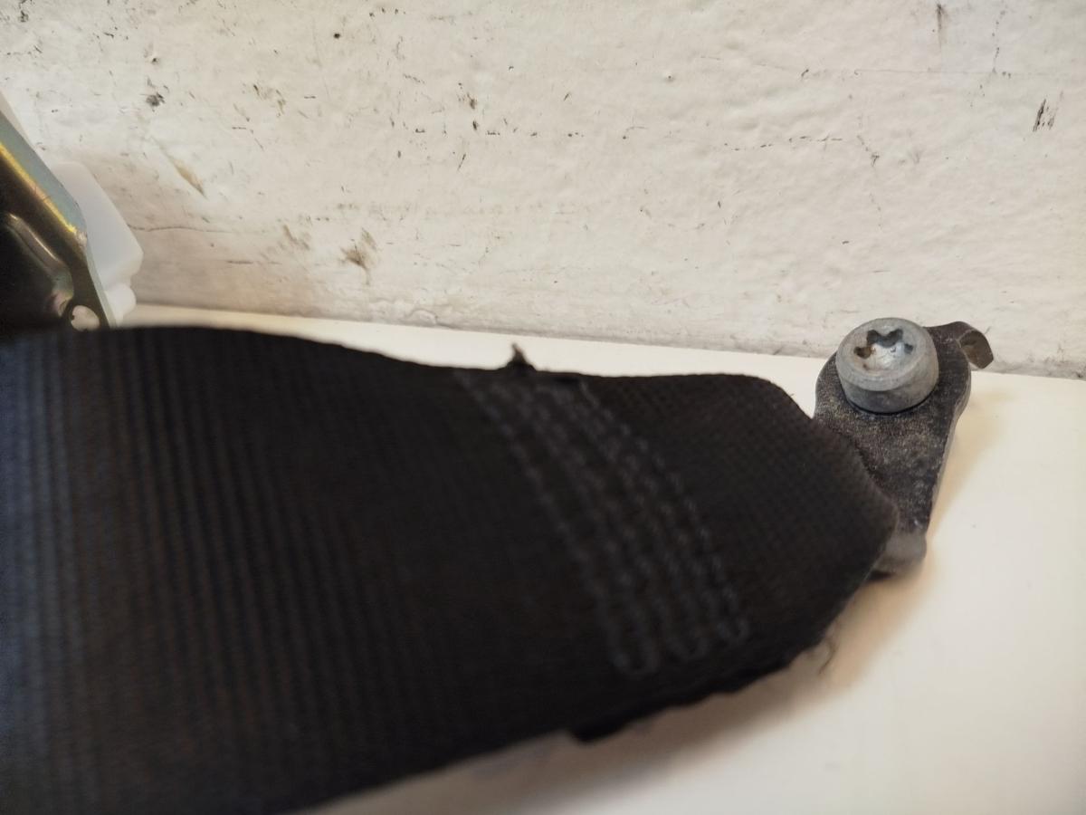 BMW 1er F20 Sicherheitsgurt vorn links Gurt Anschnallgurt Anschnaller Fahrergurt