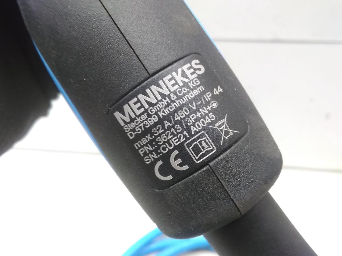 Tesla Model Y Ladekabel 4 Meter 1039810-01-A Menekes 36213/3P+N